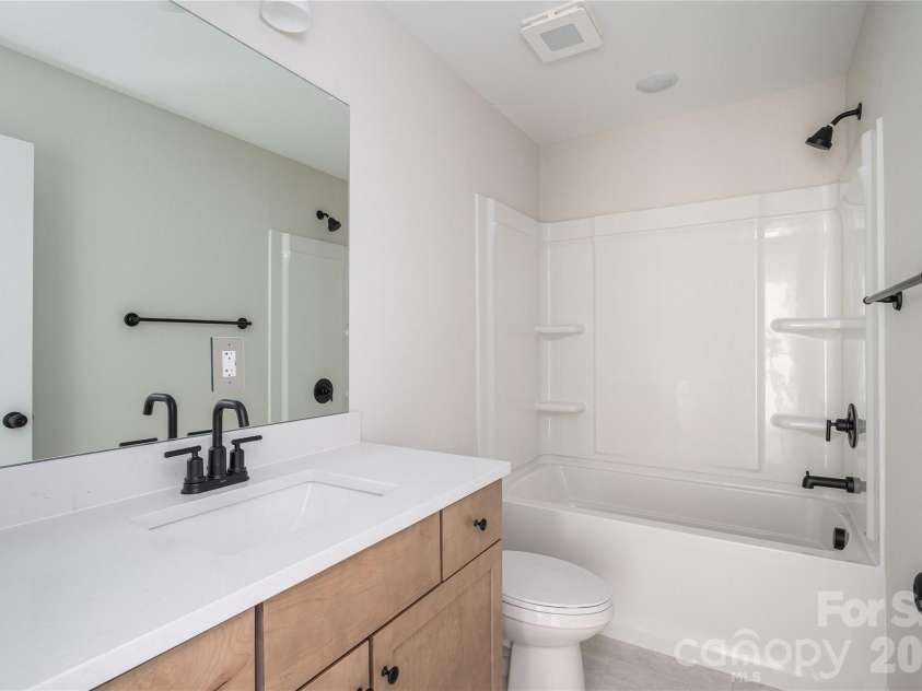 263 Bob Friday Road, Dallas, NC 28034.  MLS# CAR4375157, YatesRealty ID 20746. 