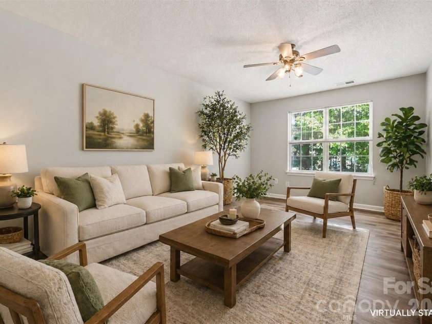 10141 University Park Lane, Charlotte, NC 28213.  MLS# CAR4375162, YatesRealty ID 20747. 