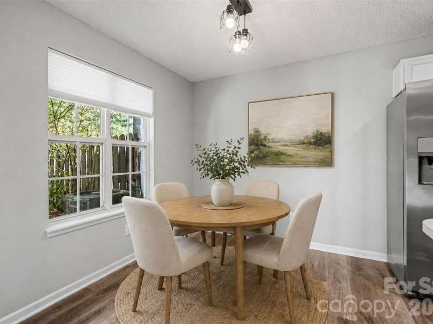 10141 University Park Lane, Charlotte, NC 28213.  MLS# CAR4375162, YatesRealty ID 20747. 