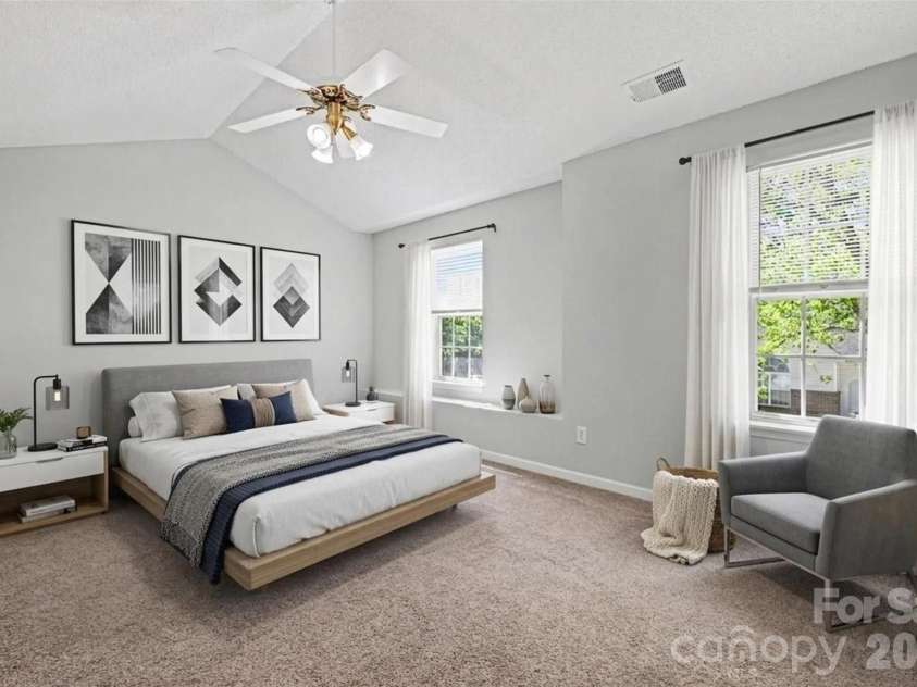 10141 University Park Lane, Charlotte, NC 28213.  MLS# CAR4375162, YatesRealty ID 20747. 