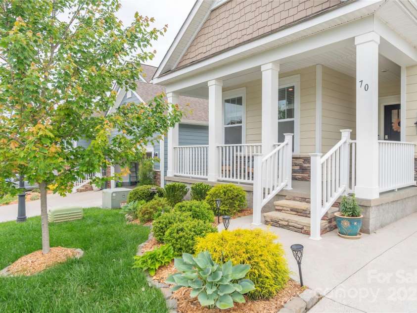 70 Rose Creek Road, Leicester, NC 28748.  MLS# CAR4259472, YatesRealty ID 20748. 