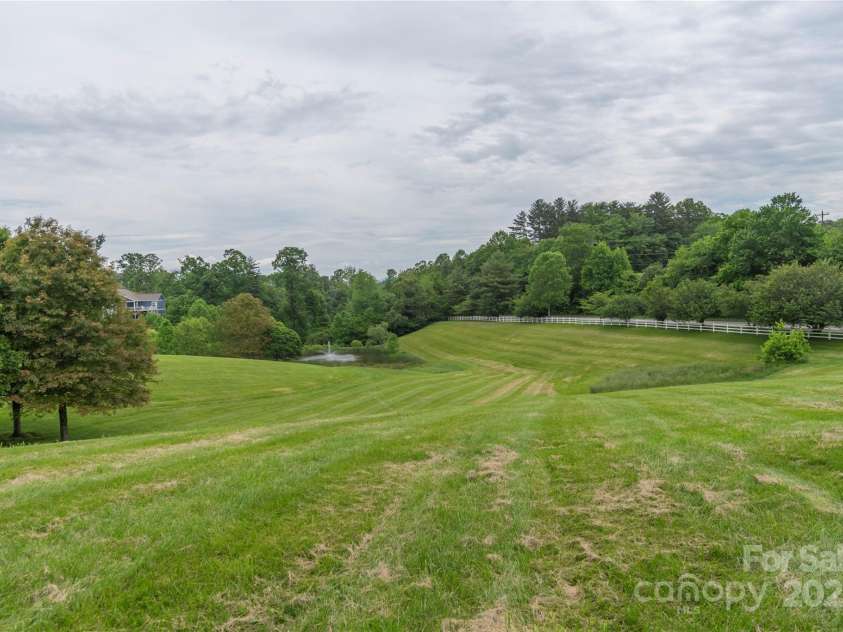 70 Rose Creek Road, Leicester, NC 28748.  MLS# CAR4259472, YatesRealty ID 20748. Community Common Area