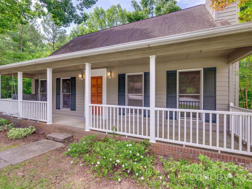 25056 Timberlake Drive, Fort Mill, SC 29708.  MLS# CAR4270592, YatesRealty ID 20749. 