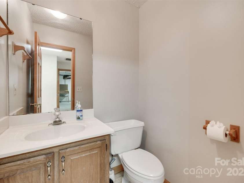 25056 Timberlake Drive, Fort Mill, SC 29708.  MLS# CAR4270592, YatesRealty ID 20749. 