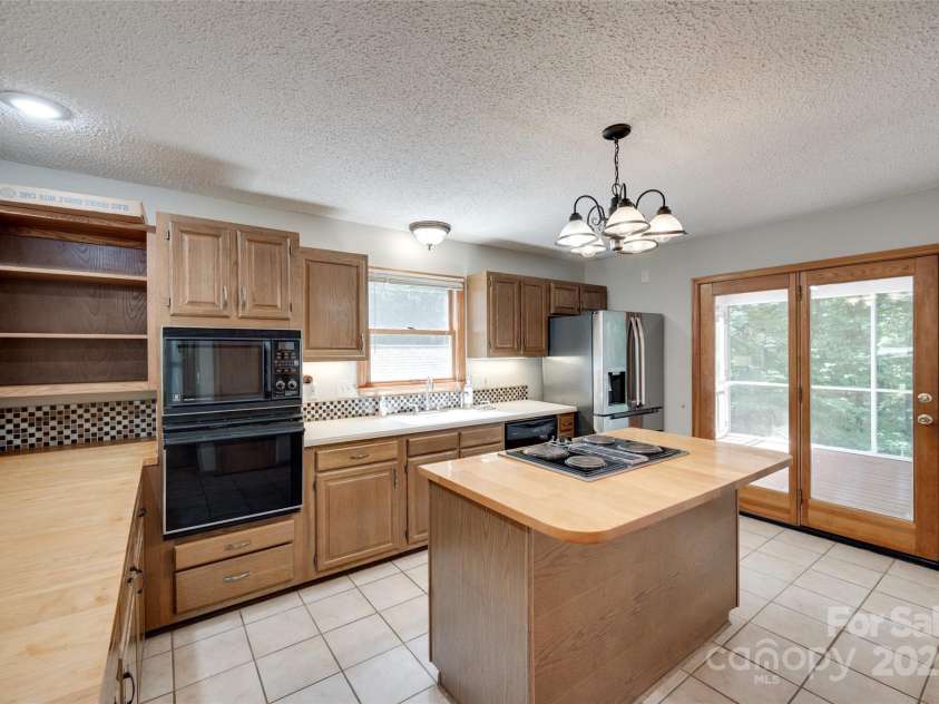 25056 Timberlake Drive, Fort Mill, SC 29708.  MLS# CAR4270592, YatesRealty ID 20749. 