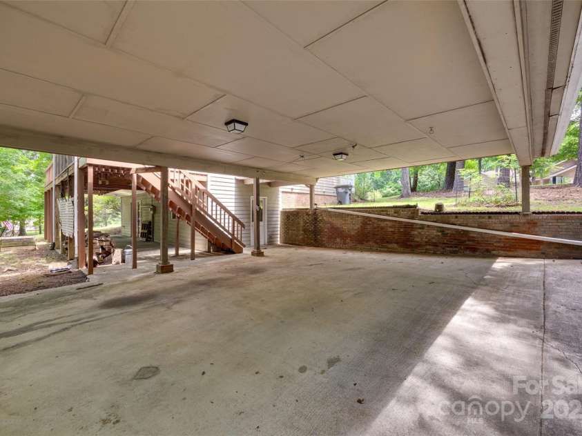 25056 Timberlake Drive, Fort Mill, SC 29708.  MLS# CAR4270592, YatesRealty ID 20749. 