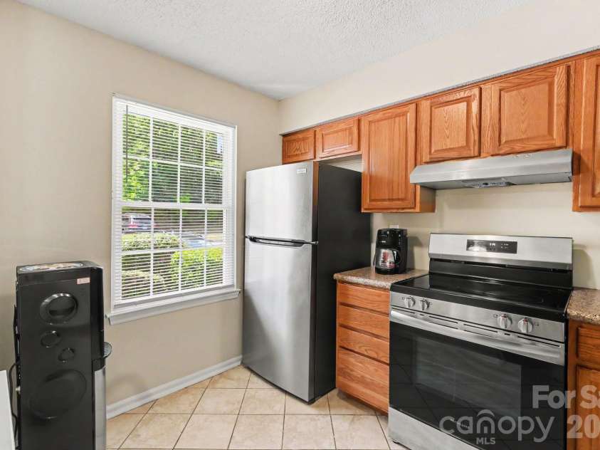 544 Lex Drive, Charlotte, NC 28262.  MLS# CAR4376636, YatesRealty ID 20749. 