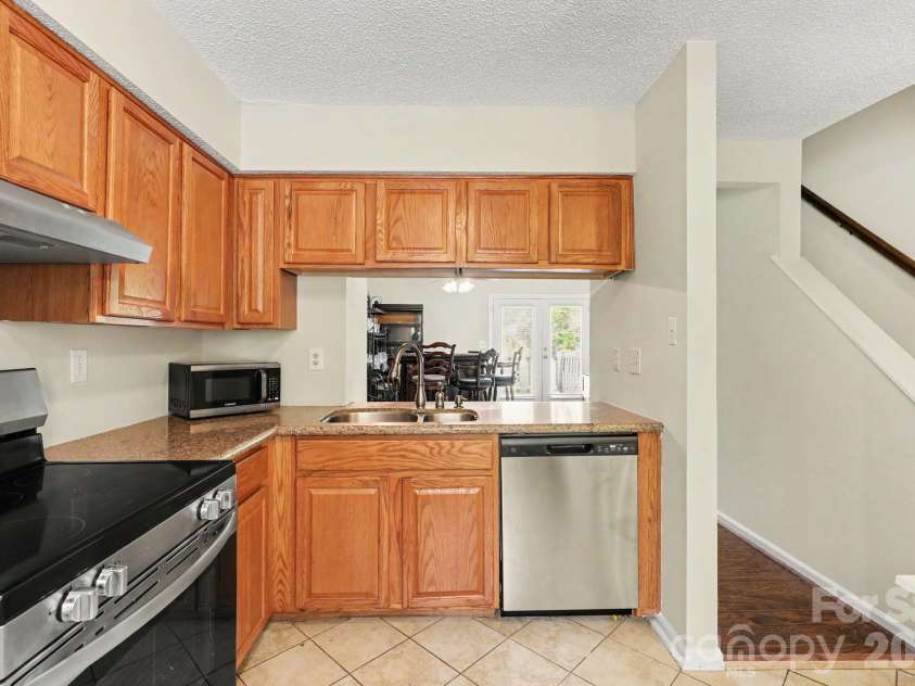 544 Lex Drive, Charlotte, NC 28262.  MLS# CAR4376636, YatesRealty ID 20749. 