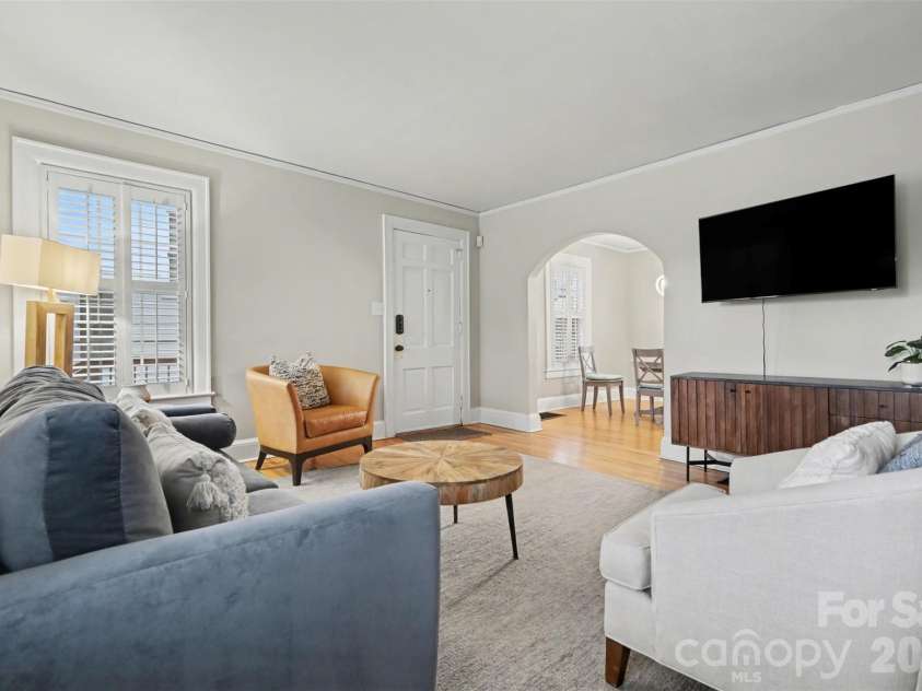 126 Tranquil Avenue, Charlotte, NC 28209.  MLS# CAR4346662, YatesRealty ID 2075. 