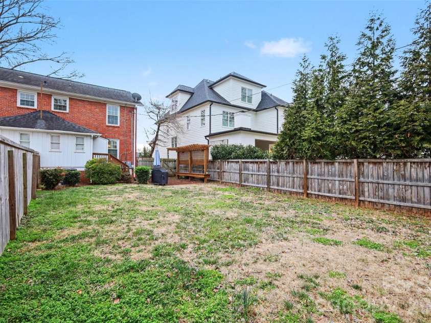 126 Tranquil Avenue, Charlotte, NC 28209.  MLS# CAR4346662, YatesRealty ID 2075. 