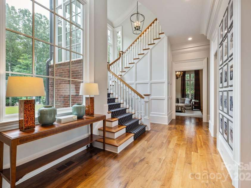 440 Beech Tree Road, Mooresville, NC 28117.  MLS# CAR4293759, YatesRealty ID 2075. Main Level Hallway 