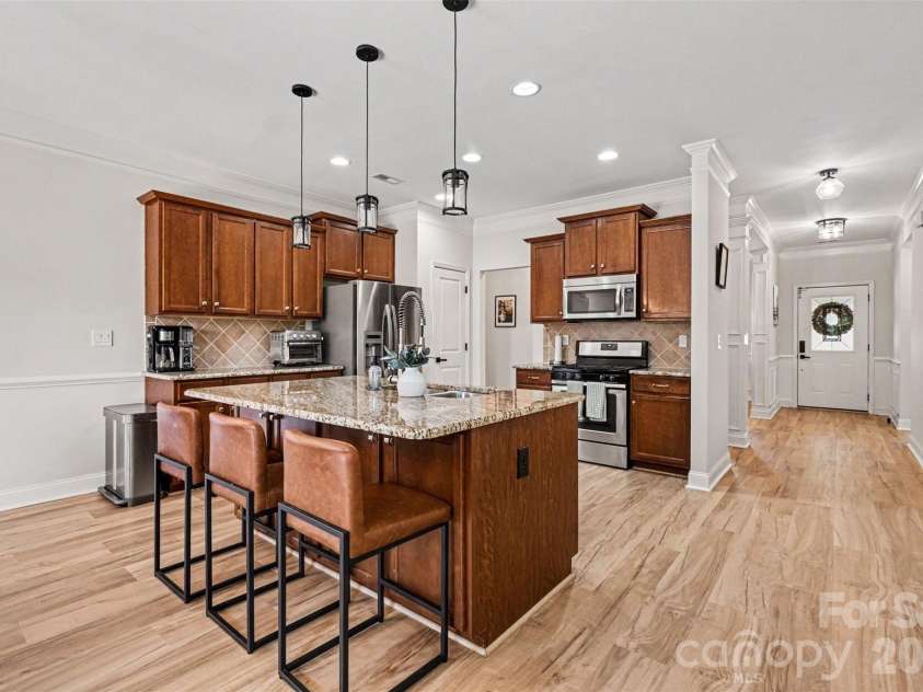 10248 Withers Road, Charlotte, NC 28278.  MLS# CAR4378329, YatesRealty ID 20750. 