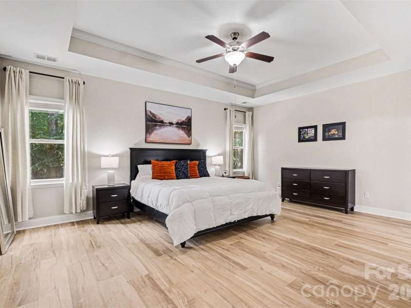 10248 Withers Road, Charlotte, NC 28278.  MLS# CAR4378329, YatesRealty ID 20750. 