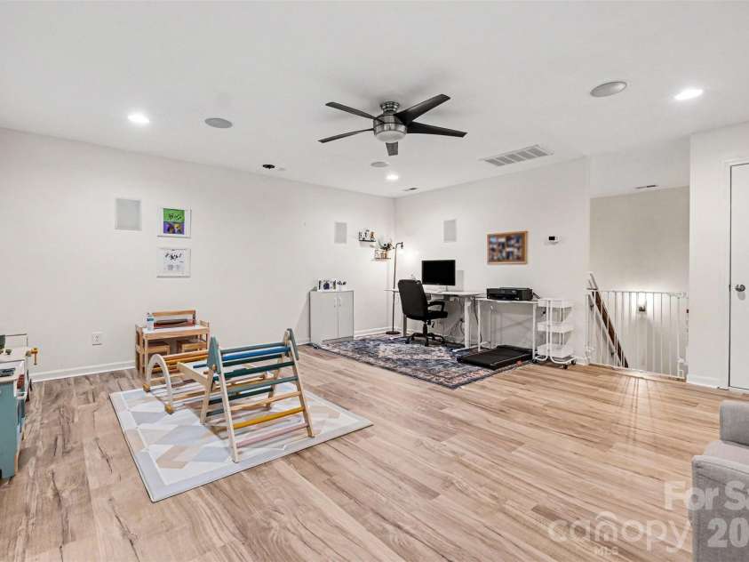 10248 Withers Road, Charlotte, NC 28278.  MLS# CAR4378329, YatesRealty ID 20750. 