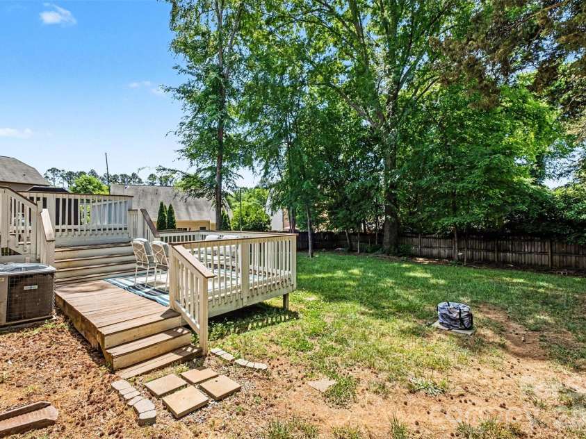 10248 Withers Road, Charlotte, NC 28278.  MLS# CAR4378329, YatesRealty ID 20750. 