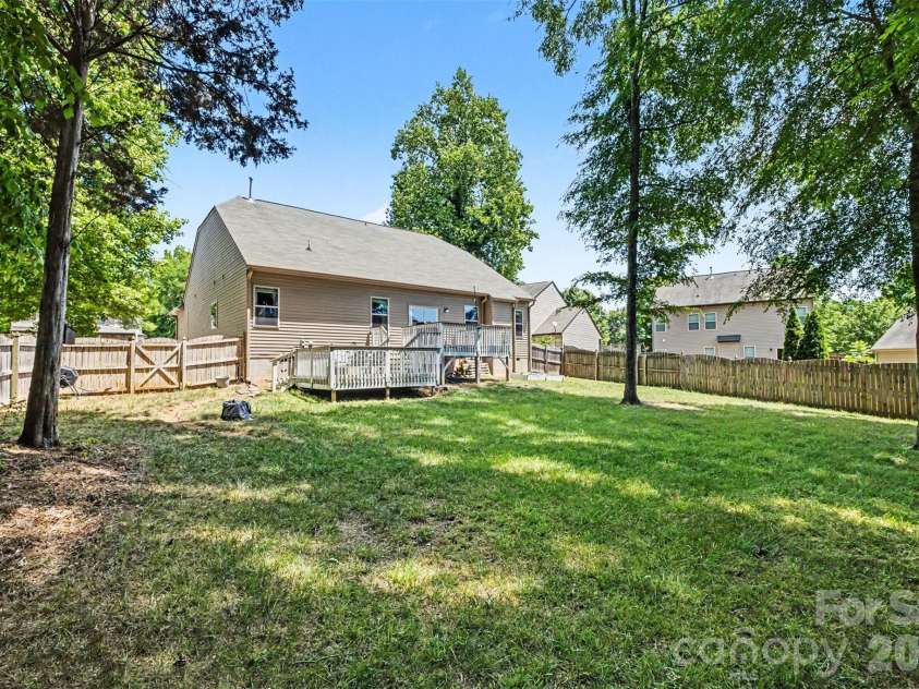 10248 Withers Road, Charlotte, NC 28278.  MLS# CAR4378329, YatesRealty ID 20750. 