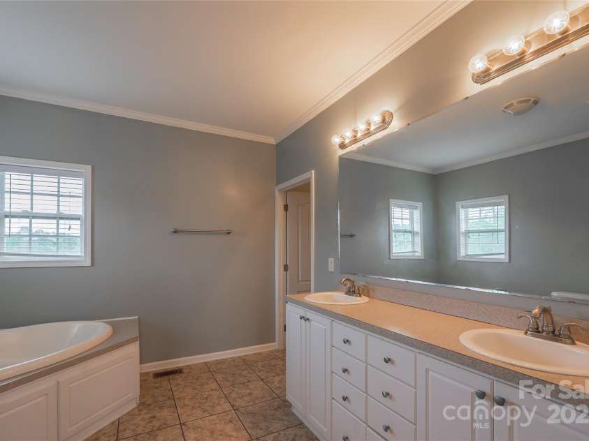 7740 Freeze Road, Kannapolis, NC 28081.  MLS# CAR4252445, YatesRealty ID 20750. 