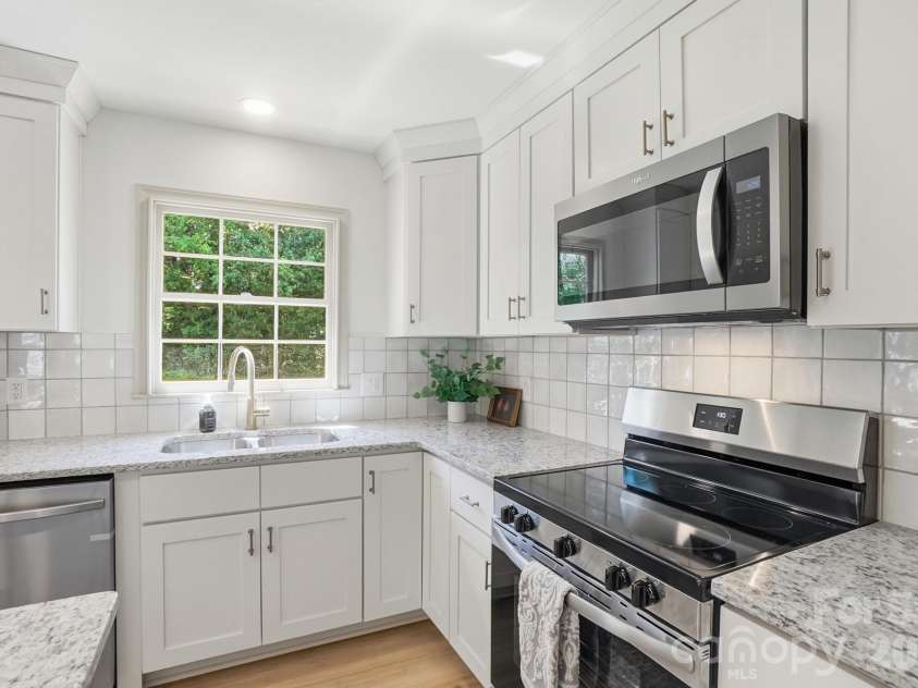 909 Evelyn Avenue, Kannapolis, NC 28083.  MLS# CAR4380026, YatesRealty ID 20751. 