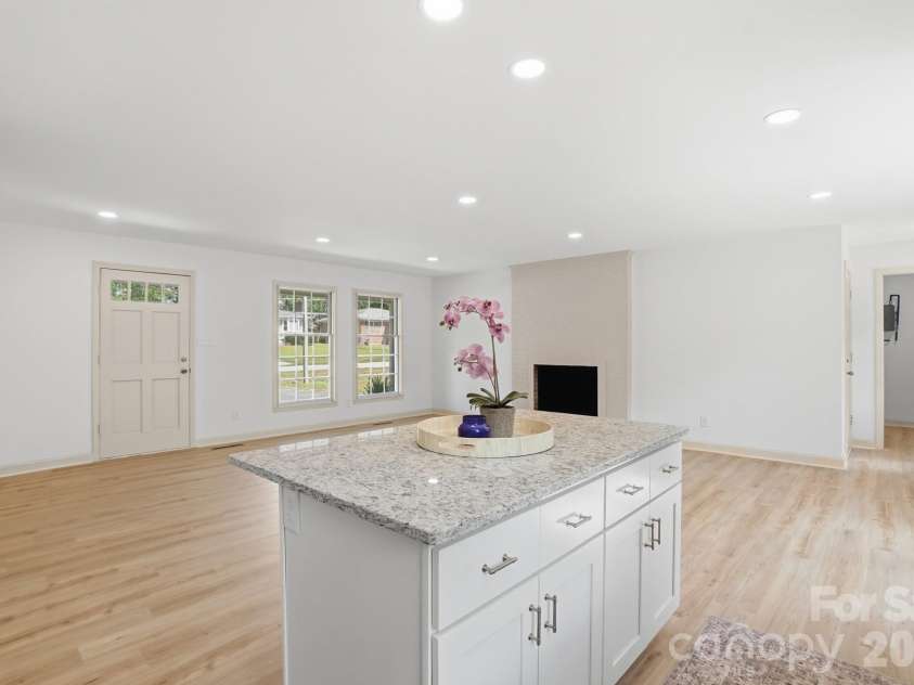909 Evelyn Avenue, Kannapolis, NC 28083.  MLS# CAR4380026, YatesRealty ID 20751. 