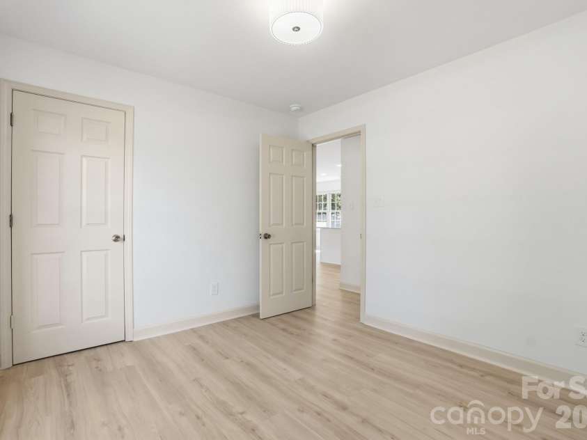 909 Evelyn Avenue, Kannapolis, NC 28083.  MLS# CAR4380026, YatesRealty ID 20751. 