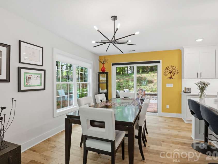 617 Teresa Circle, Waxhaw, NC 28173.  MLS# CAR4368451, YatesRealty ID 20752. 