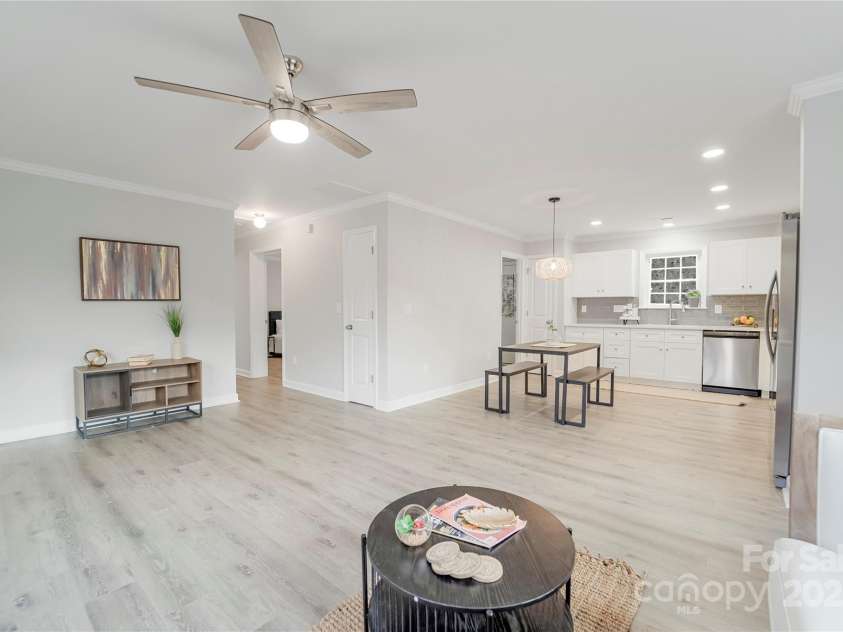 62 Leisure Lane, Maggie Valley, NC 28751.  MLS# CAR4258970, YatesRealty ID 20753. 