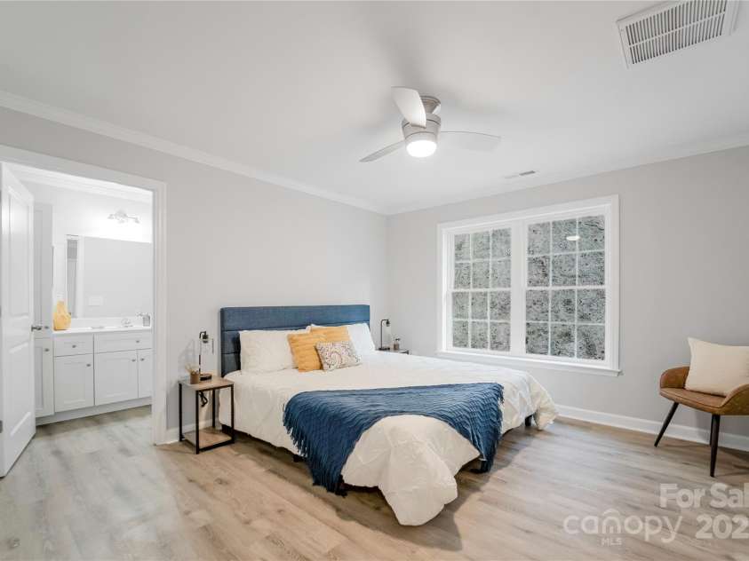 62 Leisure Lane, Maggie Valley, NC 28751.  MLS# CAR4258970, YatesRealty ID 20753. 