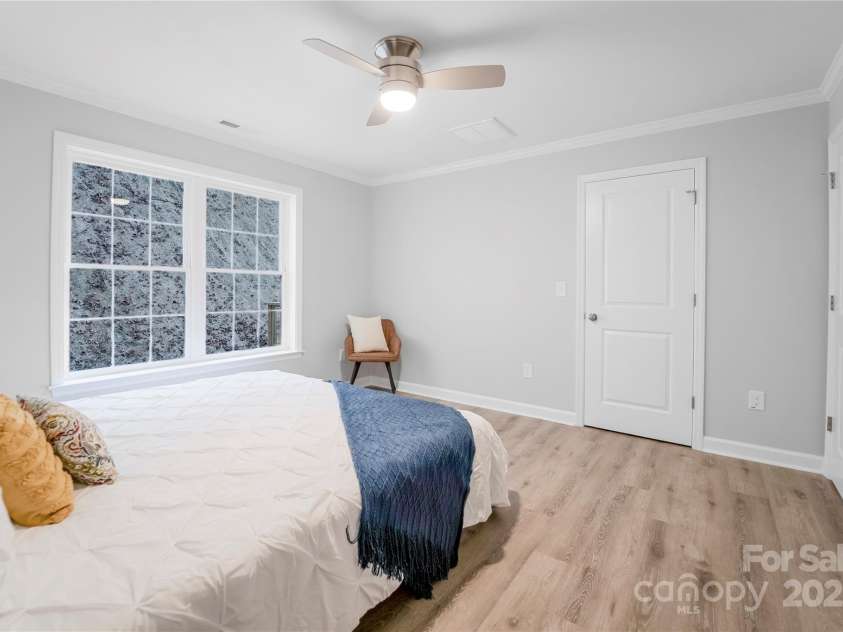 62 Leisure Lane, Maggie Valley, NC 28751.  MLS# CAR4258970, YatesRealty ID 20753. 