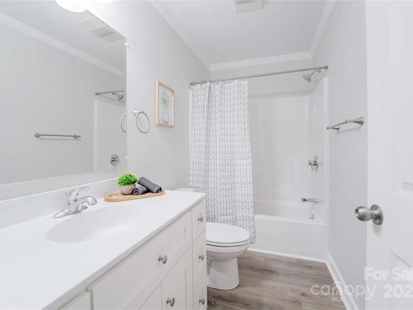 62 Leisure Lane, Maggie Valley, NC 28751.  MLS# CAR4258970, YatesRealty ID 20753. 