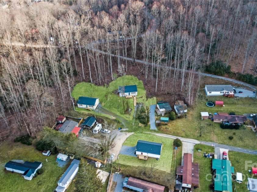 62 Leisure Lane, Maggie Valley, NC 28751.  MLS# CAR4258970, YatesRealty ID 20753. 