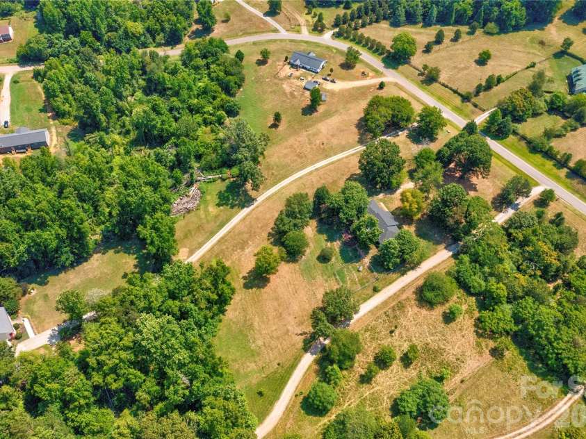 5573 Lennox Drive, Kings Mountain, NC 28086.  MLS# CAR4399898, YatesRealty ID 20754. 