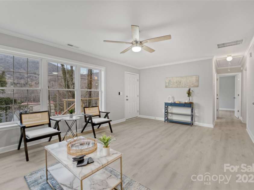 60 Leisure Lane, Maggie Valley, NC 28751.  MLS# CAR4258975, YatesRealty ID 20754. 