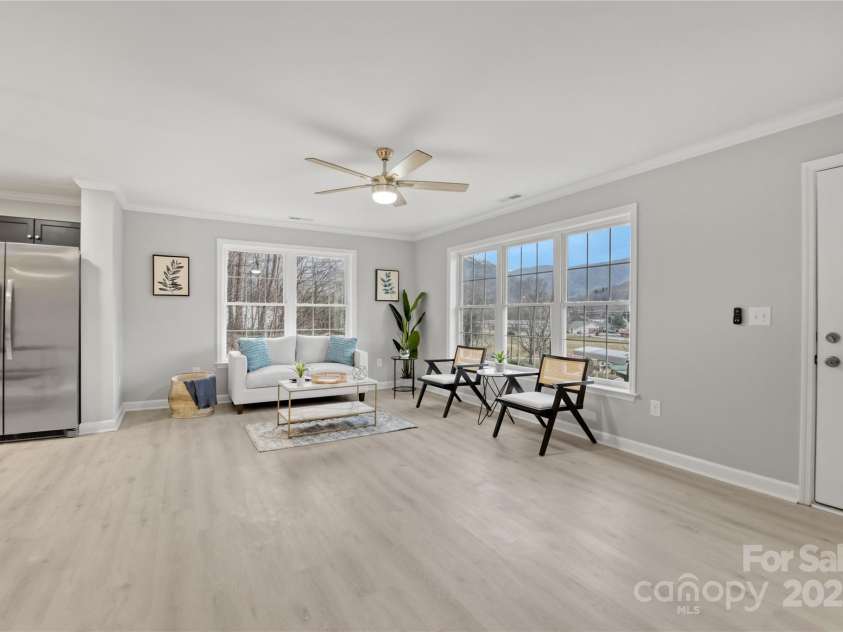 60 Leisure Lane, Maggie Valley, NC 28751.  MLS# CAR4309728, YatesRealty ID 20754. 