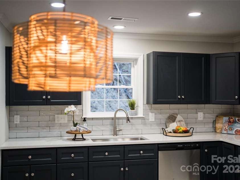60 Leisure Lane, Maggie Valley, NC 28751.  MLS# CAR4309728, YatesRealty ID 20754. 