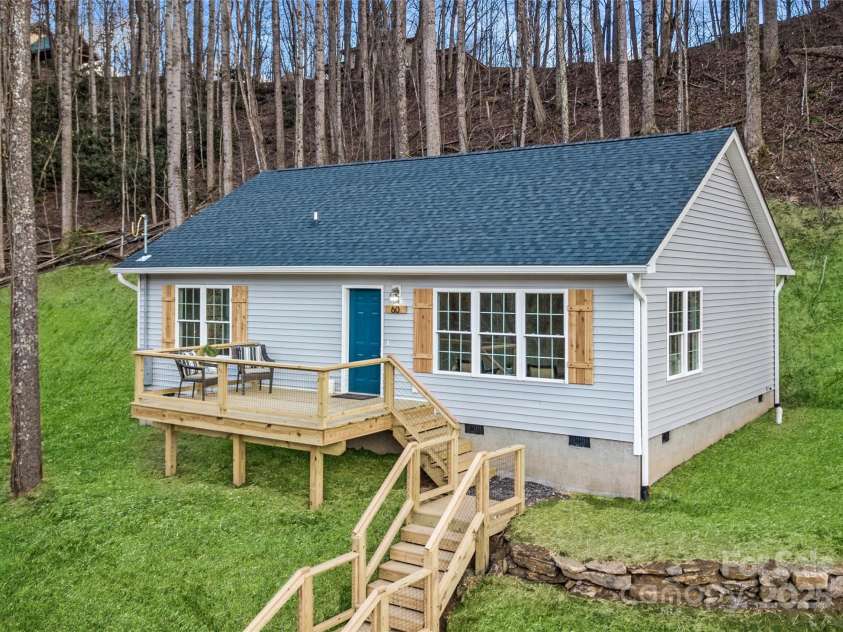 60 Leisure Lane, Maggie Valley, NC 28751.  MLS# CAR4309728, YatesRealty ID 20754. 