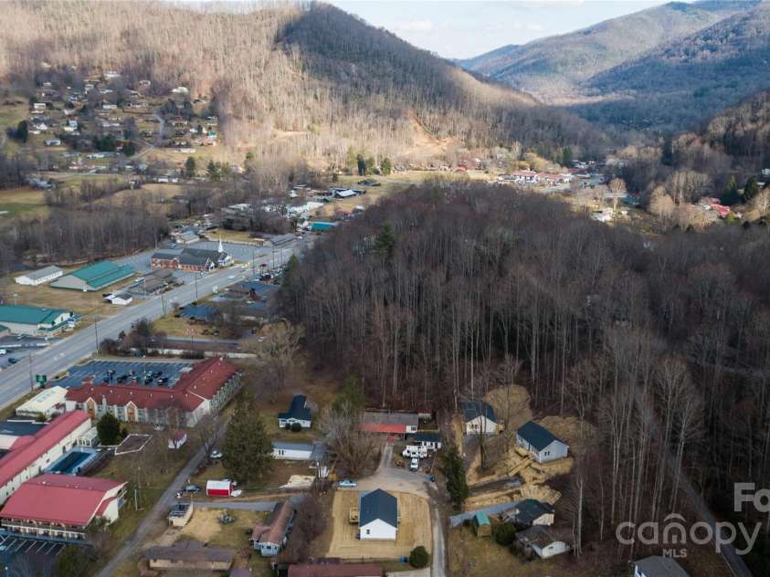 60 Leisure Lane, Maggie Valley, NC 28751.  MLS# CAR4309728, YatesRealty ID 20754. 