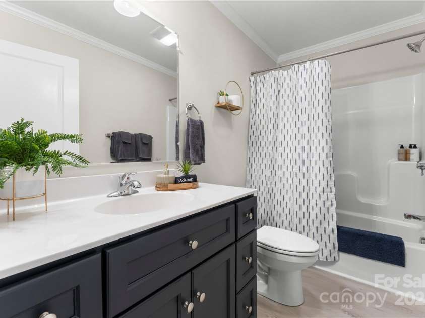 60 Leisure Lane, Maggie Valley, NC 28751.  MLS# CAR4309728, YatesRealty ID 20754. 