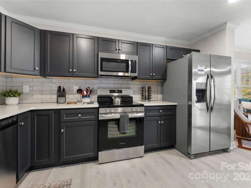 60 Leisure Lane, Maggie Valley, NC 28751.  MLS# CAR4309728, YatesRealty ID 20754. 