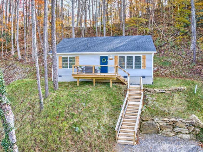 60 Leisure Lane, Maggie Valley, NC 28751.  MLS# CAR4309728, YatesRealty ID 20754. 