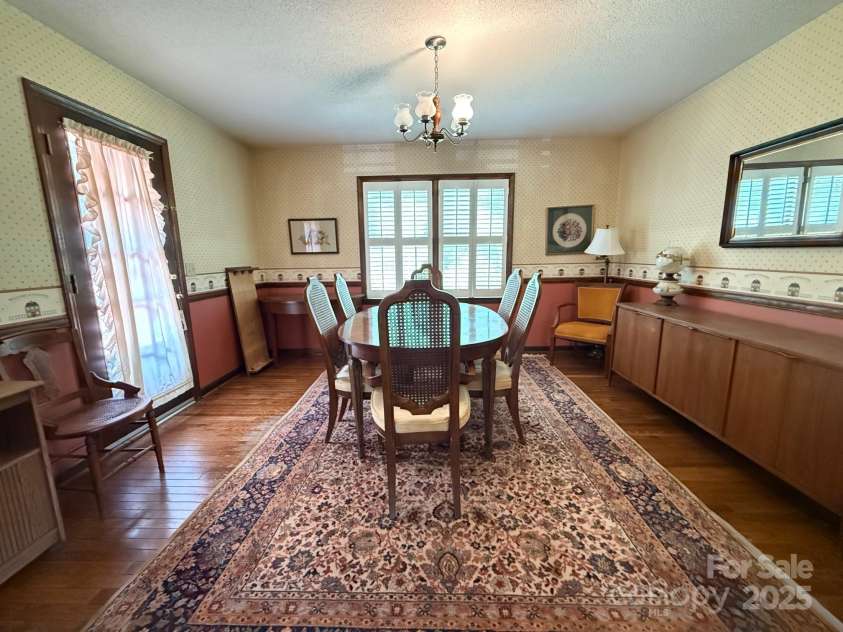 200 Breslin Street, Wadesboro, NC 28170.  MLS# CAR4270472, YatesRealty ID 20755. 