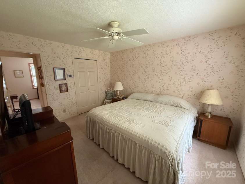 200 Breslin Street, Wadesboro, NC 28170.  MLS# CAR4270472, YatesRealty ID 20755. 