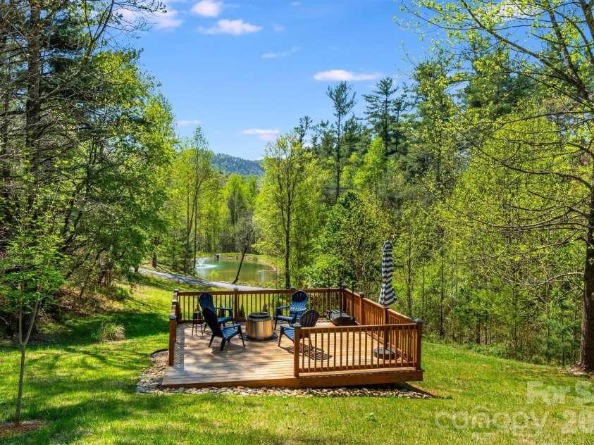 323 Daylily Drive, Hendersonville, NC 28739.  MLS# CAR4366547, YatesRealty ID 20755. 