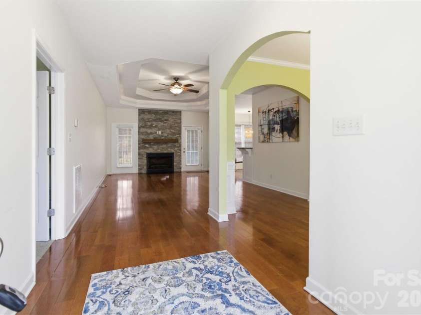 214 Hedgecrest Lane, York, SC 29745.  MLS# CAR4354392, YatesRealty ID 20756. 