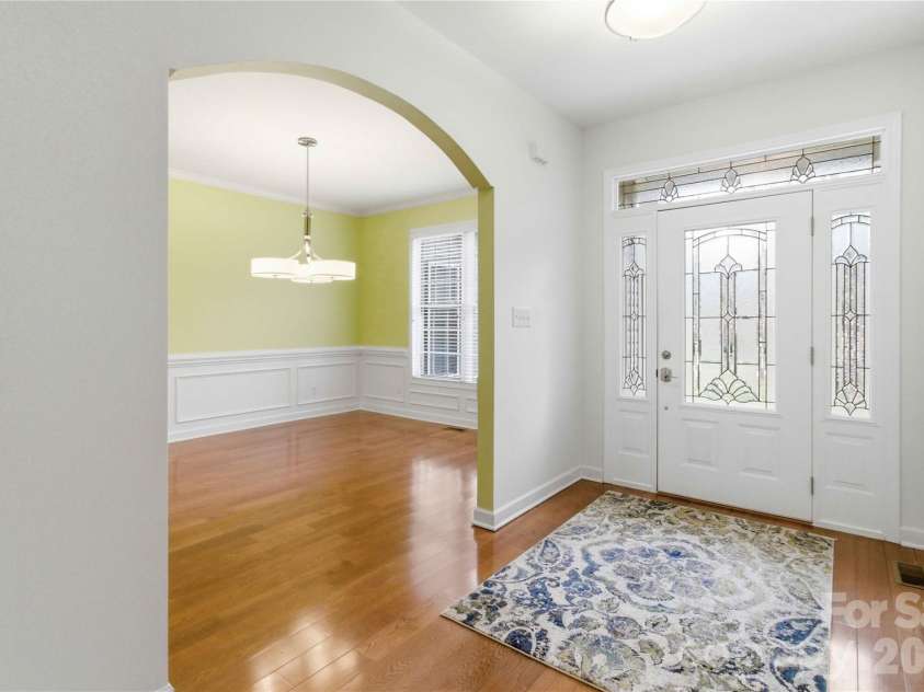 214 Hedgecrest Lane, York, SC 29745.  MLS# CAR4354392, YatesRealty ID 20756. 