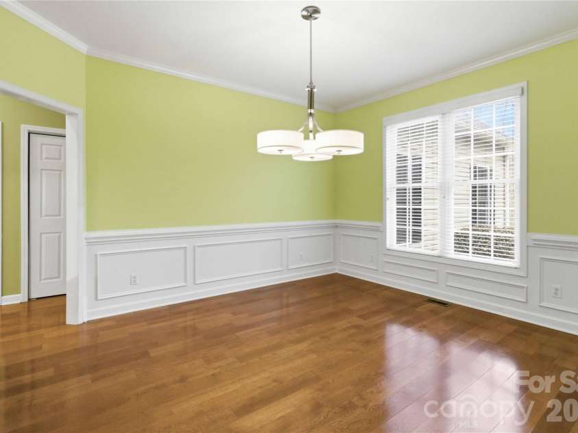 214 Hedgecrest Lane, York, SC 29745.  MLS# CAR4354392, YatesRealty ID 20756. 