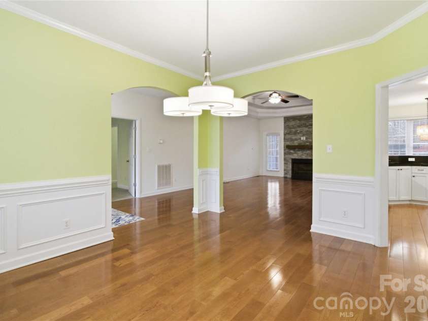 214 Hedgecrest Lane, York, SC 29745.  MLS# CAR4354392, YatesRealty ID 20756. 