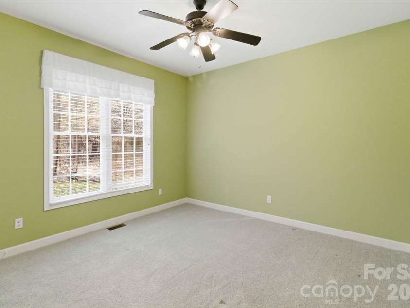 214 Hedgecrest Lane, York, SC 29745.  MLS# CAR4354392, YatesRealty ID 20756. 