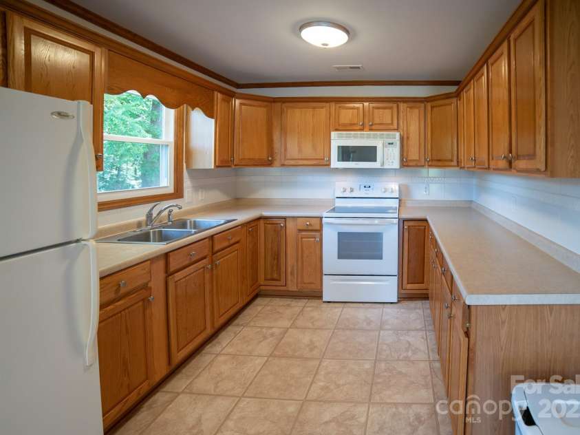 4879 Denton Chapel Road, Morganton, NC 28655.  MLS# CAR4270146, YatesRealty ID 20757. 