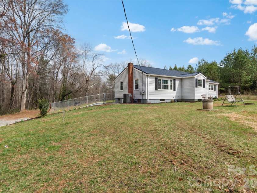 379 Pat Nixon Road, State Road, NC 28676.  MLS# CAR4359902, YatesRealty ID 20759. 