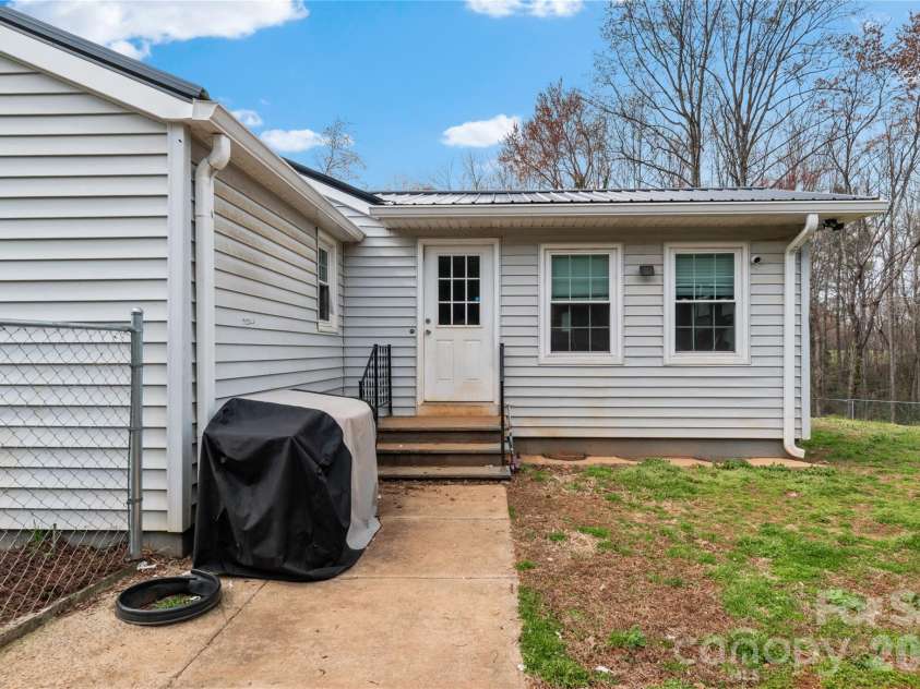 379 Pat Nixon Road, State Road, NC 28676.  MLS# CAR4359902, YatesRealty ID 20759. 